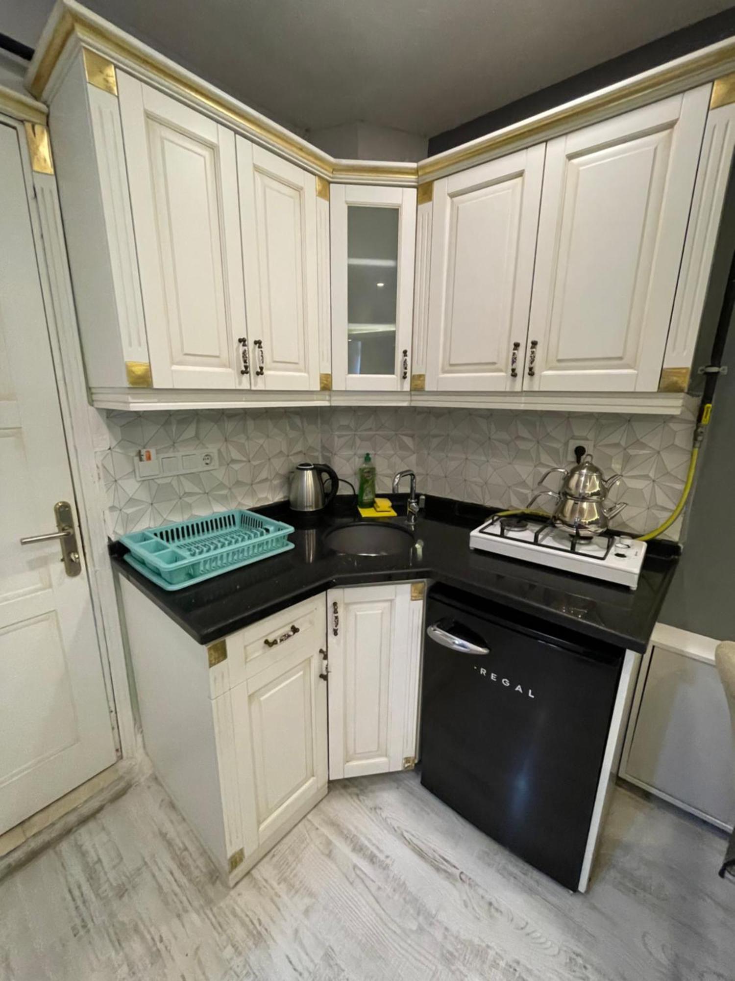 Arat Apartments Истанбул Екстериор снимка